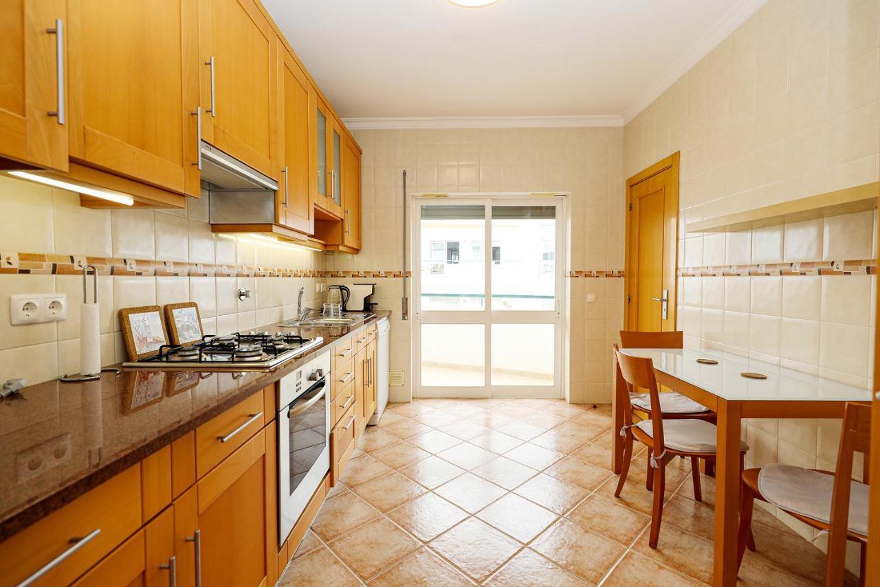 C03 - Gale Holiday Apartment In ลากอส ภายนอก รูปภาพ